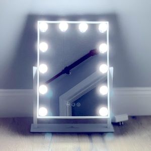 Impressions Vanity MAKEUP MIRROR